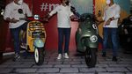 Komunitas Vespa Gelar Kopi Darat di SCBD