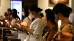 Misa Malam Paskah di Surabaya Terapkan Protokol Kesehatan