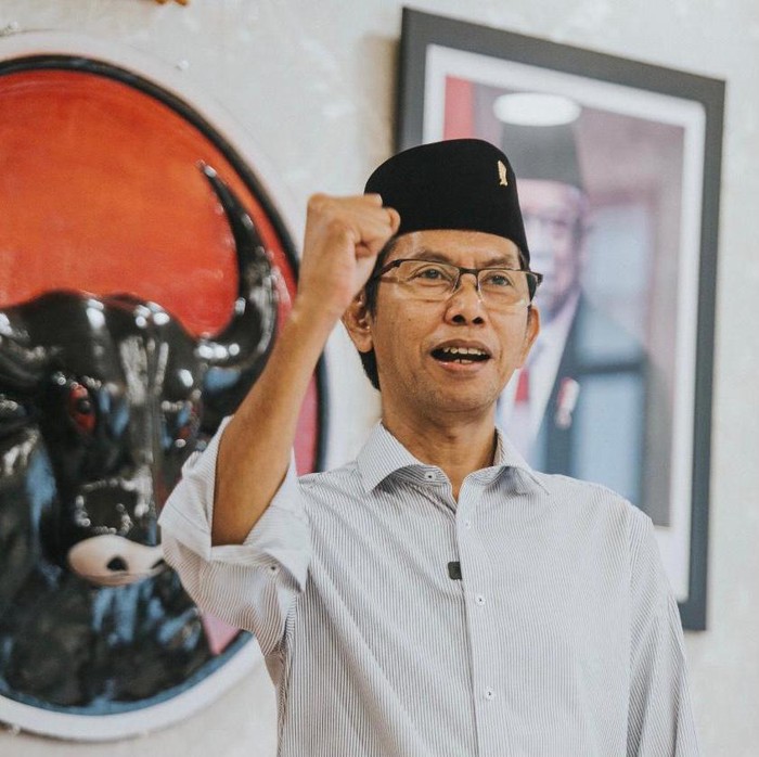 Keluarga besar PDIP Surabaya menyampaikan rasa turut berbahagia menyambut Hari Raya Paskah. Hari Paskah menjadi momentum merawat optimisme bangkit dari dampak pandemi COVID-19.