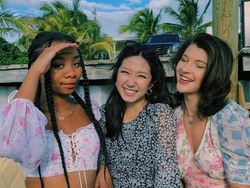 Phoebe, Putri Bill Gates yang Paling Stylish