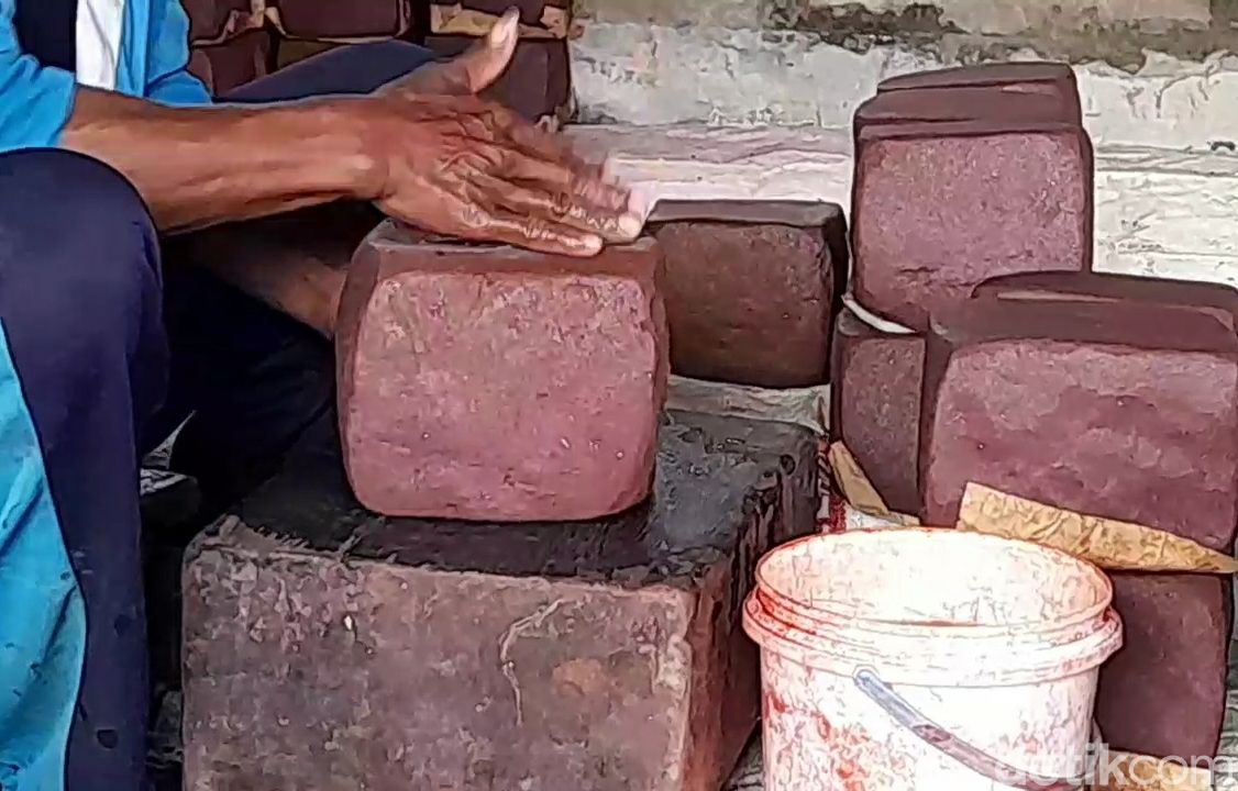 Begini Proses Pembuatan Terasi Tradisional di Kabupaten Tegal