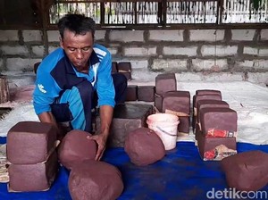Begini Proses Pembuatan Terasi Tradisional di Kabupaten Tegal