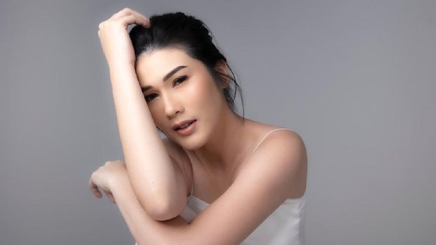 Stevianne Agnecya buat produk kecantikan.