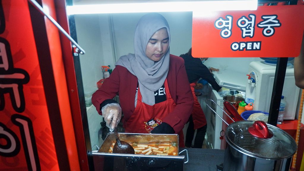 Dipecat dari Perusahaan Korea, Wanita Ini Sukses Buka 46 Street Food Topokki