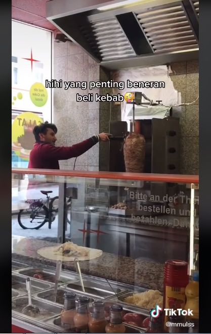Saingan Sisca Kohl, Wanita Indonesia Ini Rela Terbang ke Jerman demi Beli Kebab