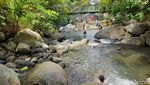 Foto Wai Batu Buat Ngadem, Wisata Alam Unik dari Polman