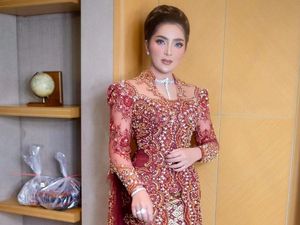 10 Foto Adu Gaya Mewah Ashanty Vs Krisdayanti Saat Akad Hingga Resepsi Aurel