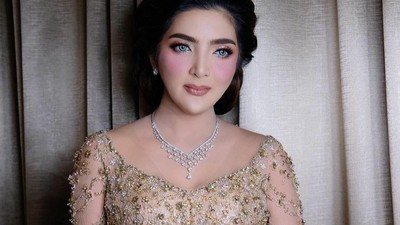 8 Foto Penampilan Ashanty di Pernikahan Aurel - Atta, Terlihat Berbeda
