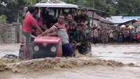 Presiden Joko Widodo (Jokowi) telah mendapat laporan perihal bencana alam di Nusa Tenggara Timur (NTT) dan Nusa Tenggara Barat (NTB). Jokowi pun menyampaikan dukacita kepada korban. AP Photo  