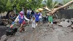 Banjir Bandang di NTT, Warga Butuh Tempat Mengungsi-Makanan