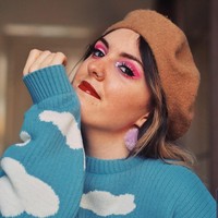 Selain membahas body positivity, dan kesehatan mental, Becca juga kerap mengunggah foto makeup.Foto: Dok. Instagram/@beccabutcherx