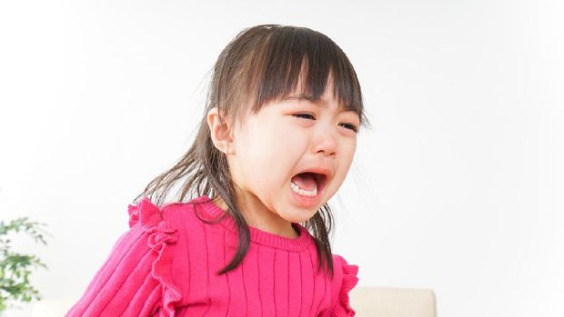 Ilustrasi anak menangis