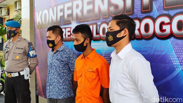 NAF (22), pria yang tega menghabisi nyawa dua wanita muda di Kulon Progo ternyata residivis kasus pencurian dan pemerasan pada 2018 silam. NAF juga diketahui merupakan pengangguran.