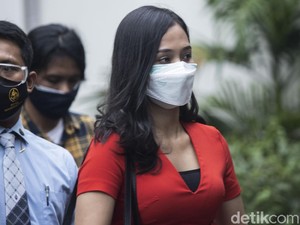 Saling Tuduh Era Setyowati Vs Prof Muradi: Nikah Siri hingga Pemerasan