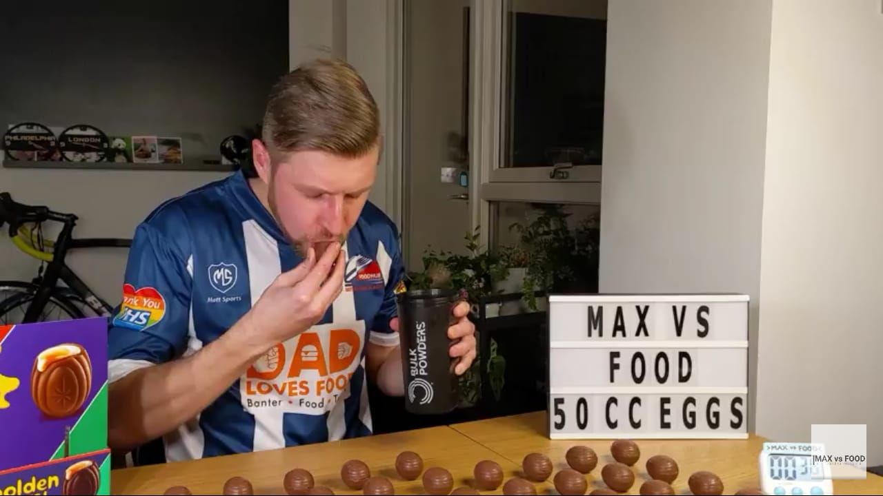 Wouw! Youtuber Ini Mampu Melahap 50 Creme Egg Dalam 24 Menit