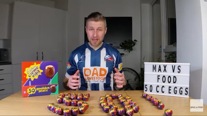 Wouw! Youtuber Ini Mampu Melahap 50 Creme Egg Dalam 24 Menit