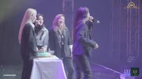 Pada salah satu acara yang diisi oleh Mamamoo pada Minggu (4/4) malam mereka terlihat tampil sangat enerjik. Foto: Instagram@mamaoo_official