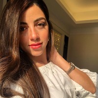 Orang-orang di lingkungan kami masih belum menerima wanita bekerja di laut jauh dari keluarga untuk waktu yang lama. Tapi ketika kamu menyukai apa yang kamu kerjakan, tidak penting untuk mencari persetujuan dari orang lain, katanya dilansir Dailymail. Foto: Instagram @marwa.elselehdar