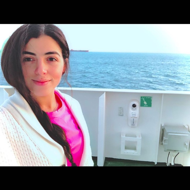 Aku sangat terkejut. Aku merasa aku mungkin menjadi target karena aku adalah wanita yang sukses dalam bidang ini atau karena aku adalah orang Mesir, aku tidak tahu, ungkapnya pada BBC. Foto: Instagram @marwa.elselehdar