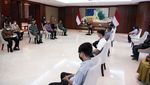 Momen Haru Korban Sandera Abu Sayyaf Berkumpul Bersama Keluarga
