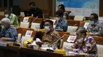 Ridwan Kamil Cs Bahas RUU Energi Baru dan Terbarukan di DPR