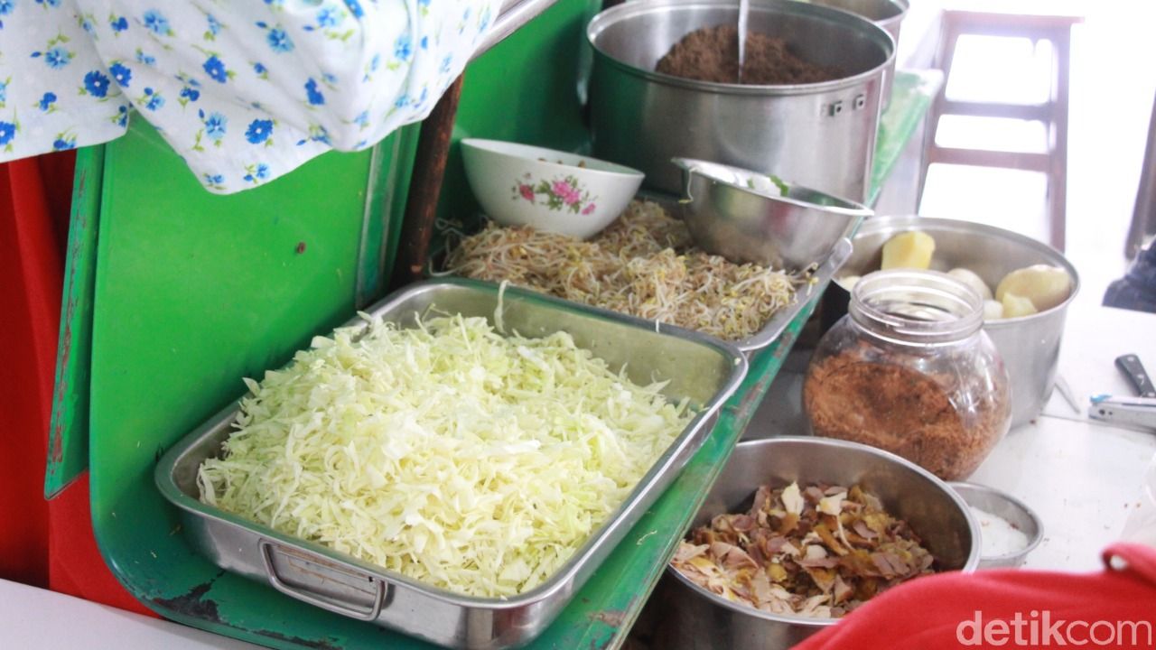 Soto Ayam Lombok yang Legendaris di Malang Sejak 1955.