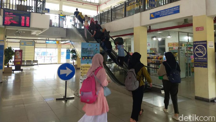 Ada isu Terminal Purabaya atau Terminal Bungurasih akan ditutup saat Lebaran nanti. Pihak terminal menyebut itu hoaks karena tidak ada surat edaran resmi mengenai hal itu.
