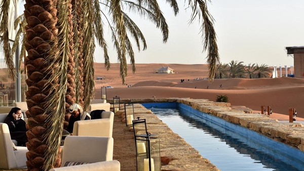 Inilah The Riyadh Oasis, resort mewah baru di Arab Saudi yang diresmikan pada pertengahan bulan Januari 2021 silam. Lokasinya berada di tengah padang pasir At Thamamah di pinggiran kota Riyadh. (Fayez Nureldine/AFP)