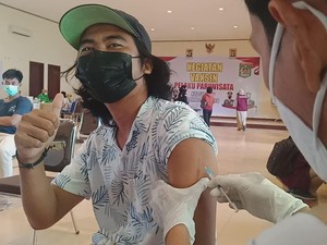 Ribuan Pelaku Wisata di Gili Divaksin, Ini Kata Wagub NTB