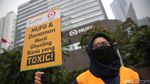 Walhi Geruduk Kantor MUFG Bawa Isu Kerusakan Hutan