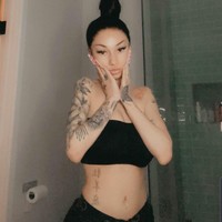 Inilah penampilan Bhad Bhabie di Instagramnya. Di foto ini, wanita asal Amerika Serikat itu juga menunjukkan tato di lengannya.  Foto: Dok. Instagram/@bhadbhabie