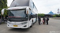 Sebagai informasi awal, Garuda Mas hingga kini memiliki empat bus DD. Kebetulan, yang kami saat perjalanan ke Jakarta adalah yang terbaru, yakni berumur enam bulan.