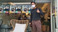 Siwon tampak mengungkapkan rasa terima kasihnya kepada para penggemar yang masih setia memberikan dukungan bahkan di masa-masa pandemi yang sulit. (Foto: dok. Instagram @siwonchoi) 