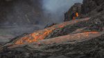 Nggak Ada Takutnya, Lava Gunung Berapi Islandia Jadi Tontonan