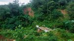 Heningnya Kampung Cigobang yang Mati Tak Berpenghuni