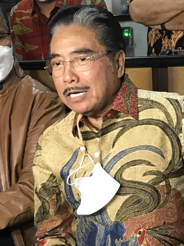 Hotma Sitompul Hotma Sitompul jawab tuduhan istri, Desiree Tarigan