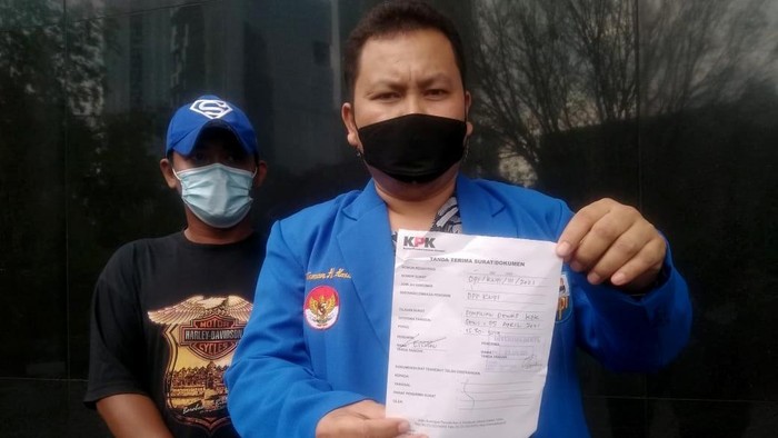 KNPI Ikut Bicara Soal SP3 Kasus BLBI Komite Nasional Pemuda Indonesia (KNPI) ikut bicara perihal penghentian penyelidikan kasus BLBI yang disinyalir merugikan negara triliunan rupiah.