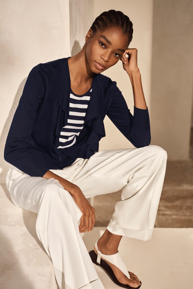 Koleksi Ralph Lauren untuk musim semi 2021, lebih informal, modern dan romantis. Foto: dok. Courtesy of Ralph Lauren.