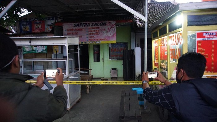 Koper Titipan Pria Tak Dikenal Bikin Takut Warga di Mojokerto, Gegana Diterjunkan