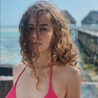 Dubai memiliki aturan ketat soal norma kesusilaan. Barang siapa mempertontonkan pornografi atau nudity di publik akan dikenakan sanksi berat. Foto: Instagram/@fmaryankaaa