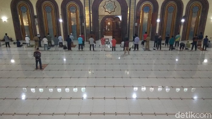 Masjid Agung Cimahi siap menggelar salat taraweh