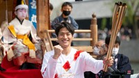 Diketahui Estafet obor Olimpiade Tokyo telah dimulai sejak Kamis (25/3). Perjalanan selama 121 hari melintasi Jepang itu akan berakhir pada 23 Juli, saat dilangsungkannya upacara pembukaan pesta olahraga akbar tersebut.  