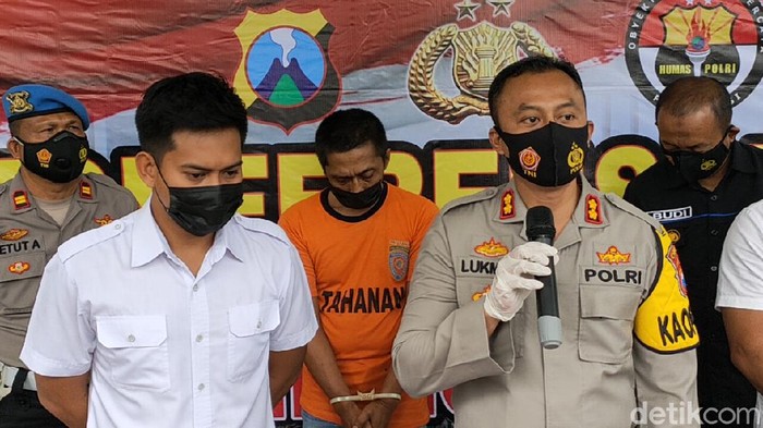 Kasus suami jual istri di Kediri terbongkar. Pelaku sudah 5 kali menjual istrinya ke lelaki hidung belang selama pandemi COVID-19.