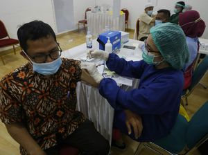 Vaksinasi COVID-19 di Bogor Sasar Tenaga Pendidik