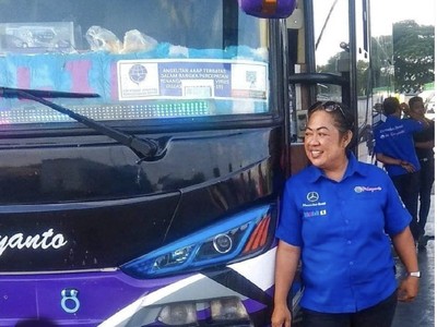 Mengenal Satu-satunya Sopir Bus Wanita PO Haryanto