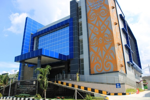 Tampak depan
