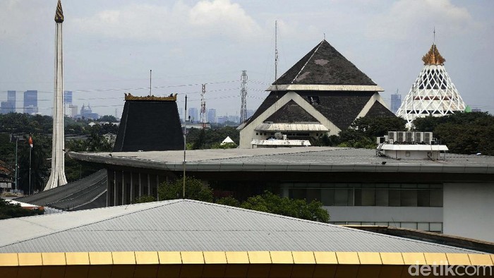 Diminta Disita Pebisnis Singapura, Museum Soeharto di Ujung Tanduk Perusahaan asal Singapura, Mitora Pte Ktd, menggugat 5 anak Presiden Soeharto senilai Rp 584 miliar ke PN Jaksel. Museum Purna Bhakti Pertiwi (MPBP) di TMII juga diminta untuk disita.