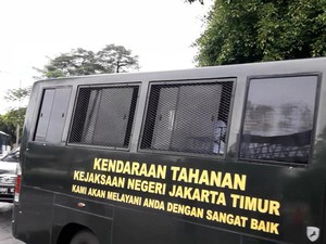 Jalani Sidang Putusan Sela Kasus Swab, Habib Rizieq Tiba di PN Jaktim