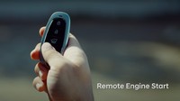 Remote Engine Start yang memungkinan pengendara untuk menyalakan mobil dari jarak 10 meter dan juga menyalakan Air Conditioner secara otomatis. Foto: Youtube Hyundai Indonesia