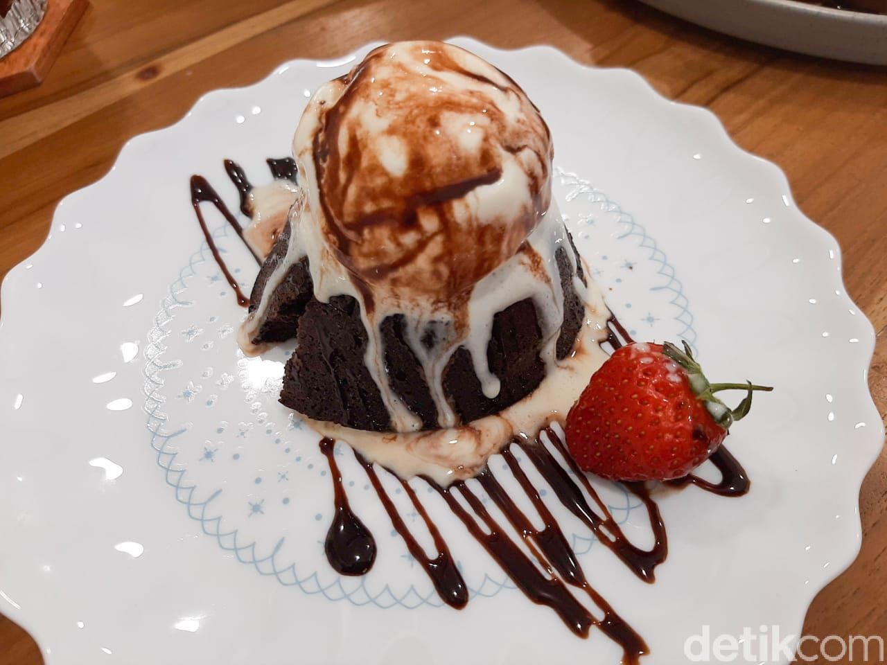 Lanell Coffee: Gurih Mulur Quessadillas Keju dan Mocktail Kopi Unik Ada di Sini